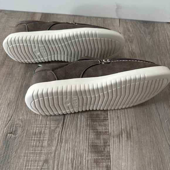 Men’s slip on shoes - Picture 3 of 5